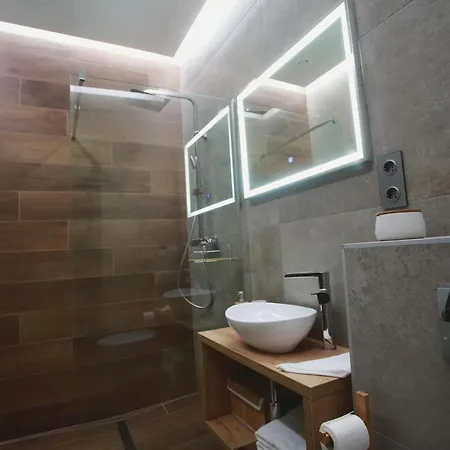 Szieszta Apartman * Szeged